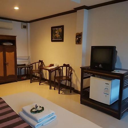 Chart Trip Resort Nakhonratcsaszima Kültér fotó