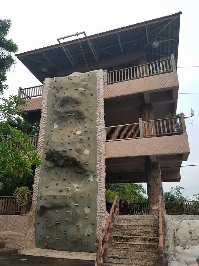 Chart Trip Resort Nakhonratcsaszima Kültér fotó
