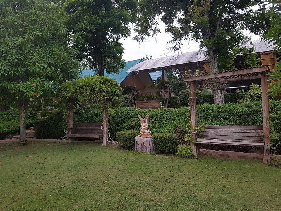 Chart Trip Resort Nakhonratcsaszima Kültér fotó